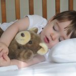 Какую подушку выбрать для ребенка: как выбрать подушку для сна?